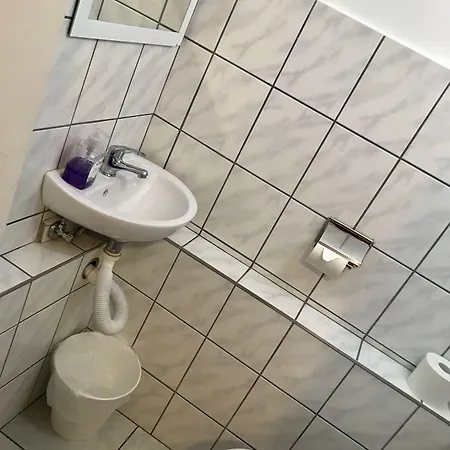 因特拉肯马可宾馆 宾馆 3*