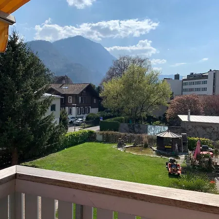 因特拉肯马可宾馆